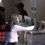 Ciudadanos votan en las elecciones generales del 2 de junio en Ciudad de México (foto: Luis Barron/eyepix vía ZUMA Press / DPA / Europa Press)
