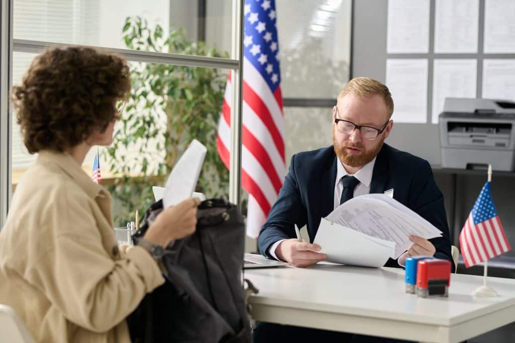 Las empresas necesitan inmigrantes